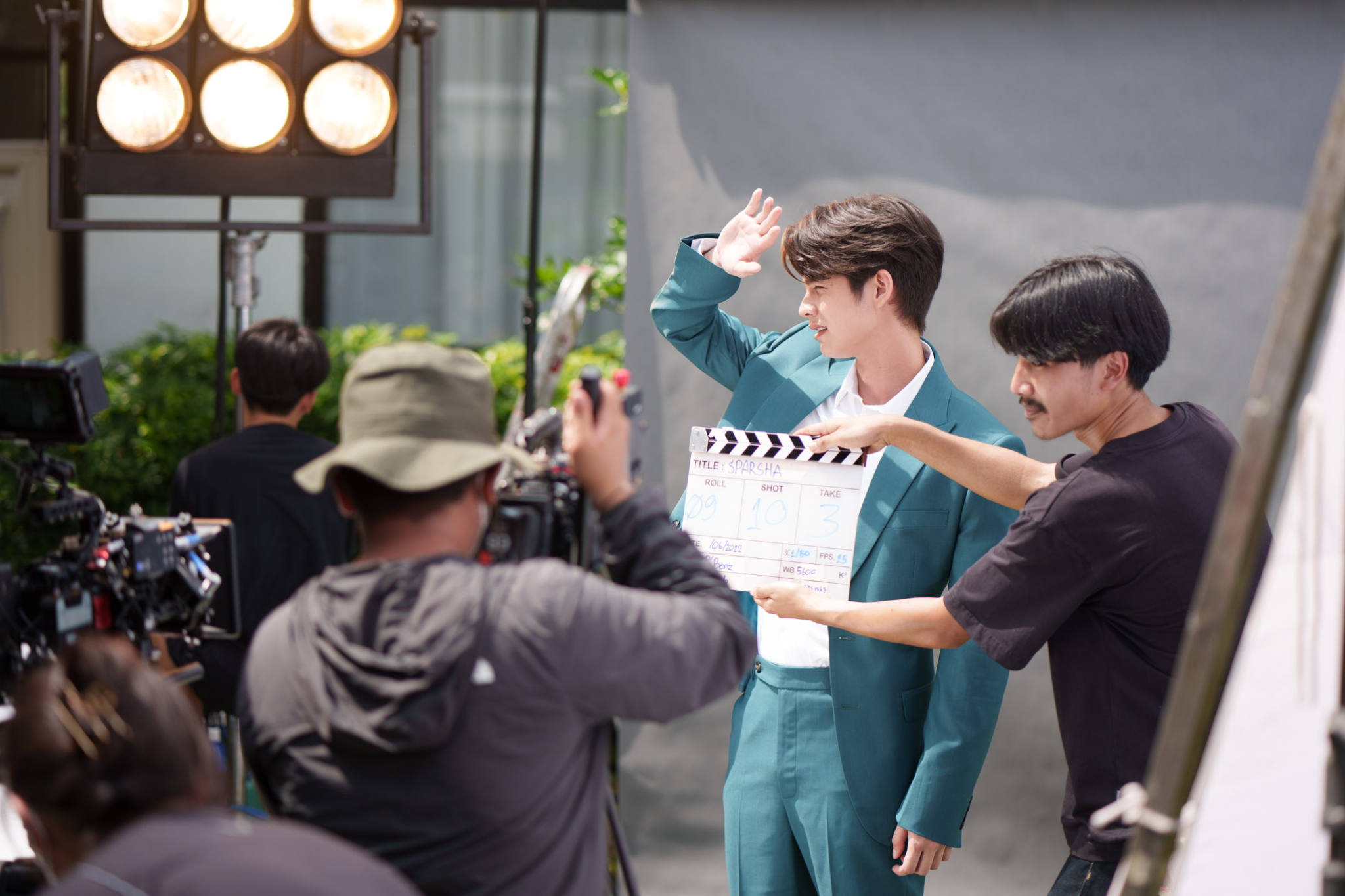 ADs – Behind the scene