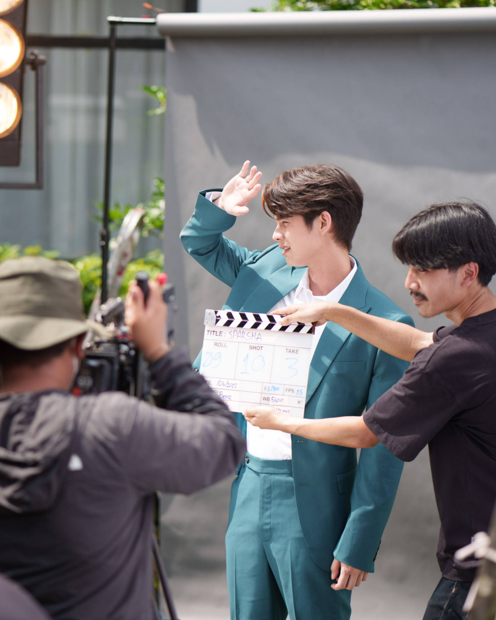 ADs – Behind the scene